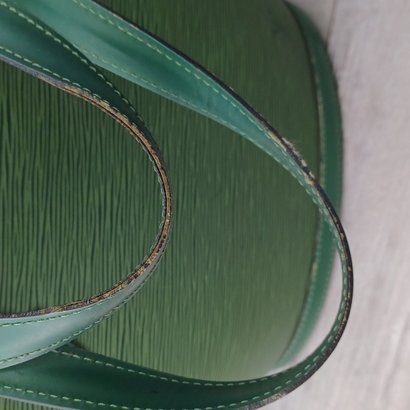 Louis Vuitton Saint Jacques Green Epi - Picture 6 of 15